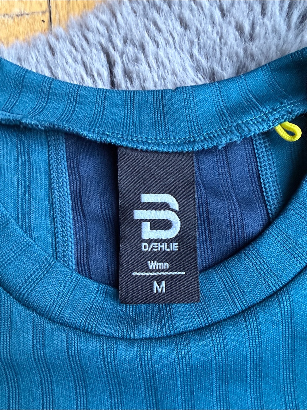 Bjorn Daehlie Training Tech Long Sleeve Base Layer Shirt Medium - Picture 6 of 9